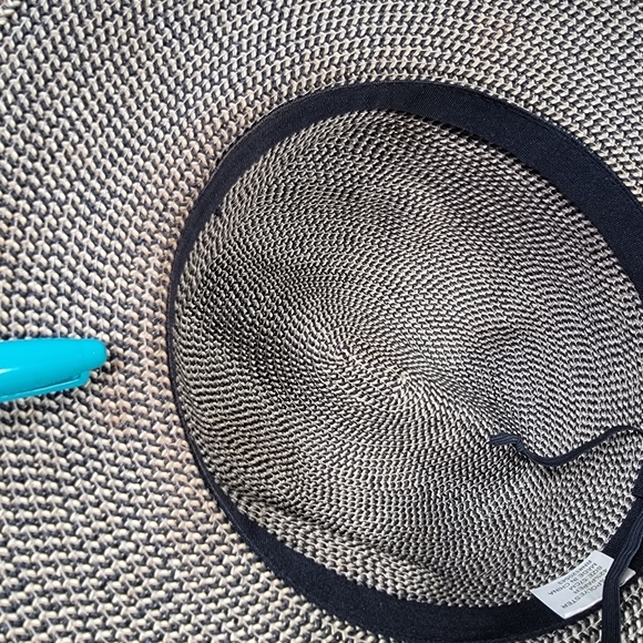 Jeanne Simmons Black and Tan Woven Sun Hat Women's One Size Summer Vacation - Picture 13 of 14